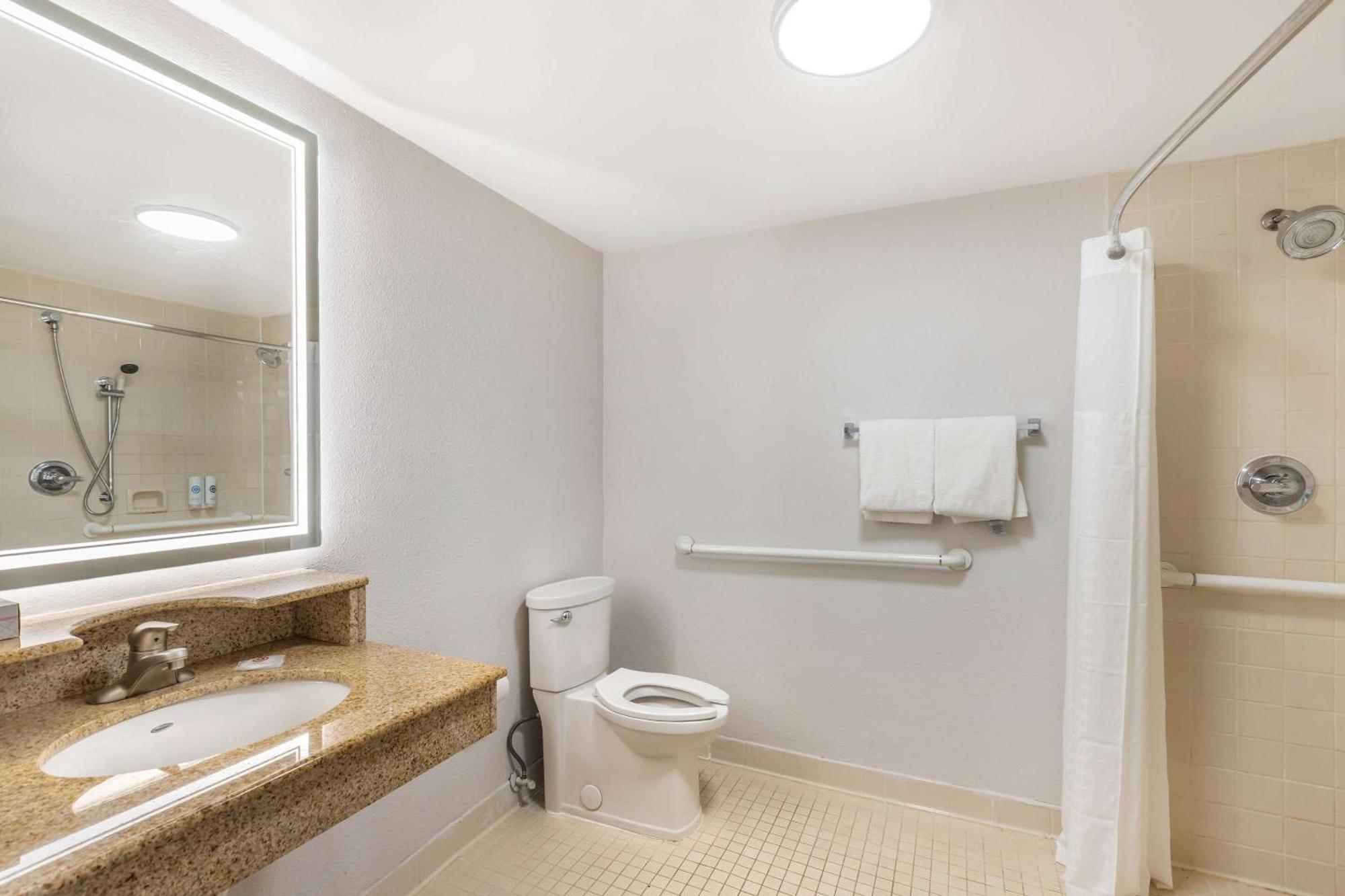 Comfort Inn & Suites Arlington Heights - Buffalo Grove Esterno foto