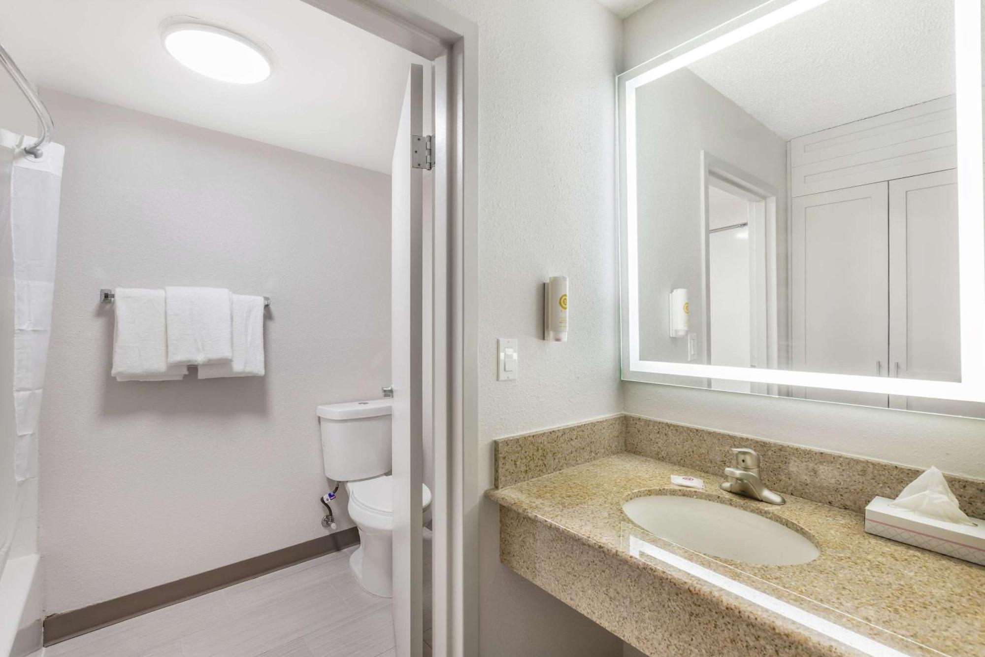 Comfort Inn & Suites Arlington Heights - Buffalo Grove Esterno foto